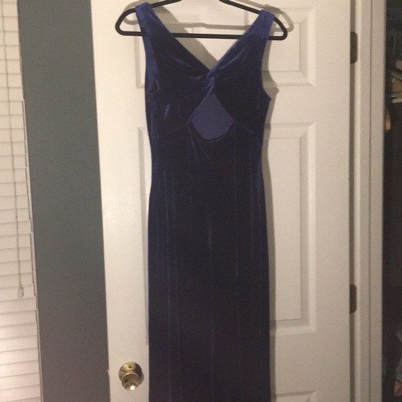 Niki Lavis Dresses & Skirts - Blue velvet, evening gown, scoop neck, size 6